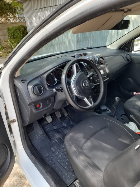 Dacia Logan